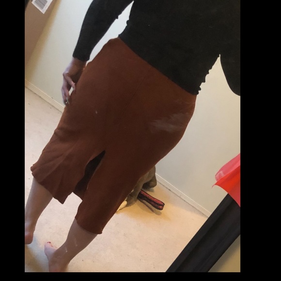 Ribbed knit skirt - Picture 4 of 4